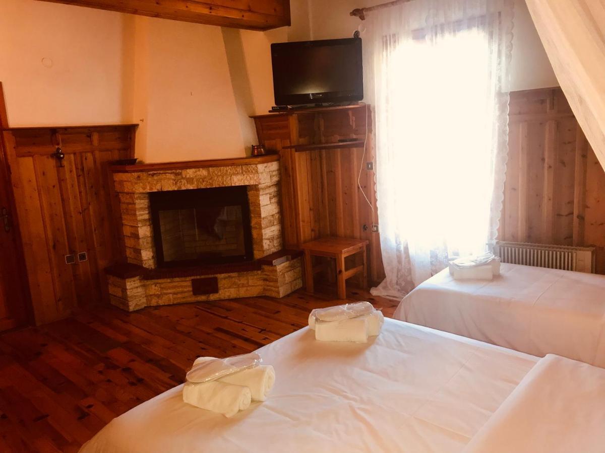 9Mouses Chasiotis Guest House Ampelakia Экстерьер фото