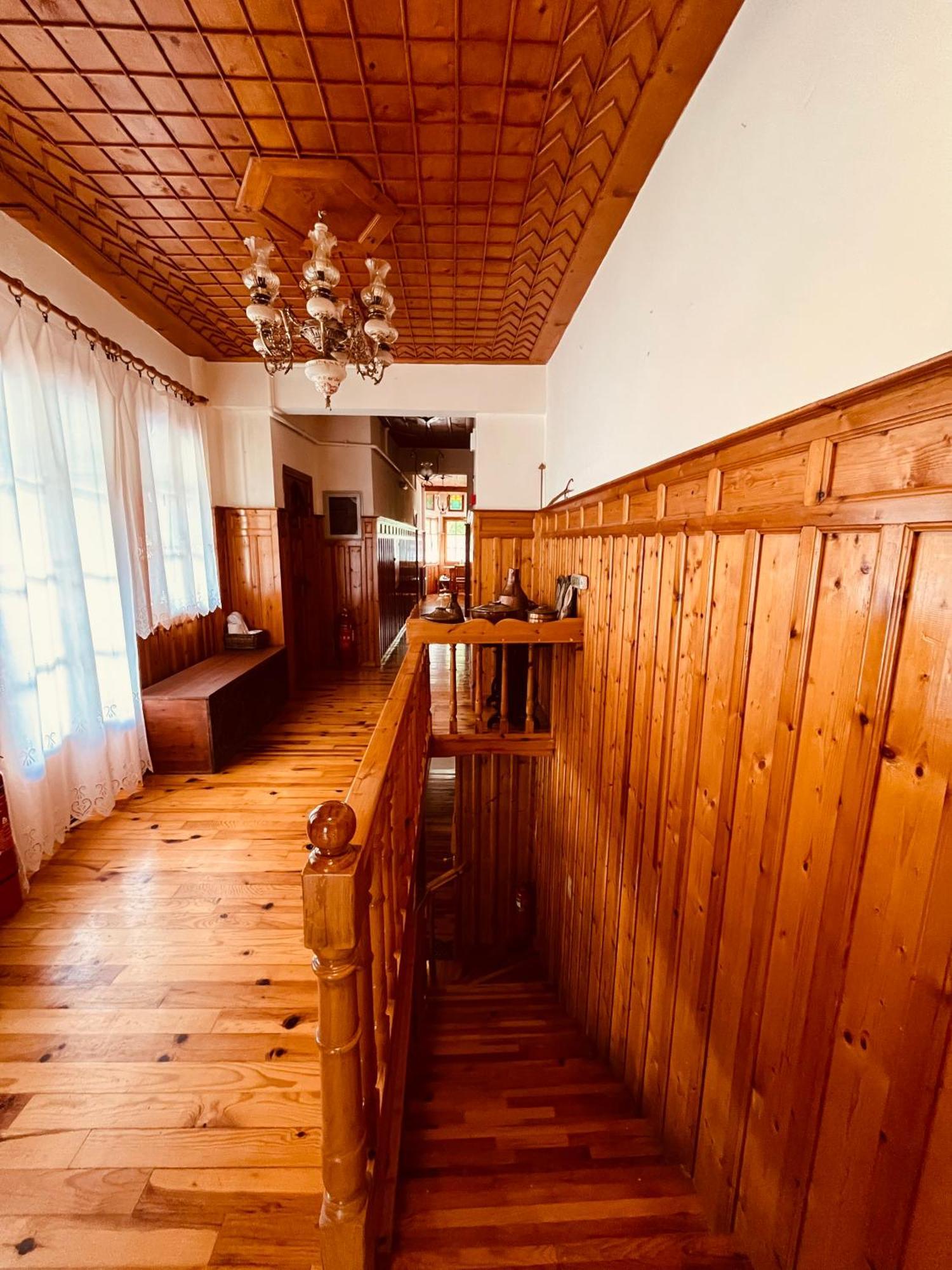 9Mouses Chasiotis Guest House Ampelakia Экстерьер фото